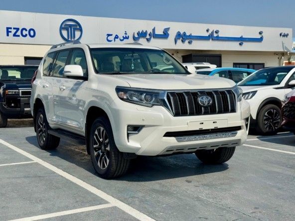 Новый Toyota Land Cruiser Prado 150 Series Рестайлинг 3, 4.0 л, 2023 в Дубае от Titanum Cars Белый цвет. Other | AUTO.AE