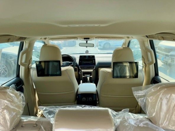 Новый Toyota Land Cruiser Prado 150 Series Рестайлинг 3, 4.0 л, 2023 в Дубае от Titanum Cars Белый цвет. Other | AUTO.AE