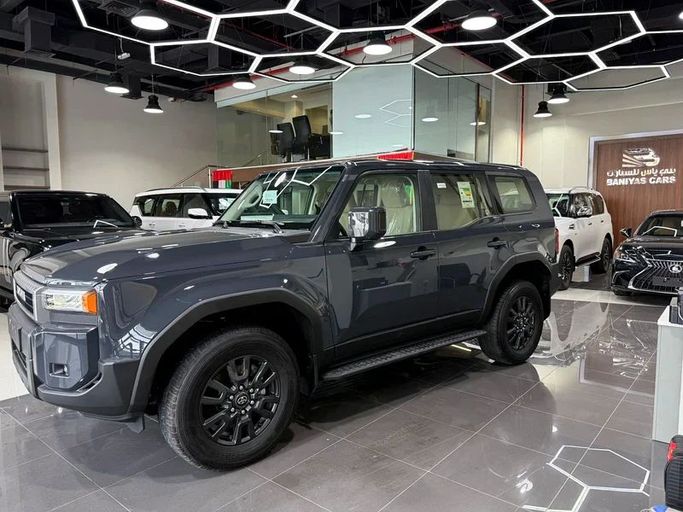 Новый Toyota Land Cruiser Prado 250 Series, 2.4 л, 2025 в Дубае от BANIYAS CARS SHOWROOM Серый цвет. GCC | AUTO.AE