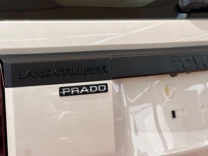 Новый Toyota Land Cruiser Prado 250 Series, 2.4 л, 2024 в Дубае от My Way Motors Белый цвет. GCC | AUTO.AE