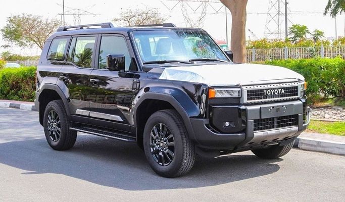 Новый Toyota Land Cruiser Prado 250 Series, 2.4 л, 2025 в Дубае от Segrex Auto Черный цвет. GCC | AUTO.AE