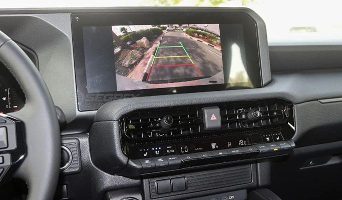 Новый Toyota Land Cruiser Prado 250 Series, 2.4 л, 2025 в Дубае от Segrex Auto Белый цвет. GCC | AUTO.AE