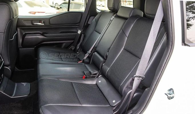 Новый Toyota Land Cruiser Prado 250 Series, 2.4 л, 2025 в Дубае от Segrex Auto Белый цвет. GCC | AUTO.AE