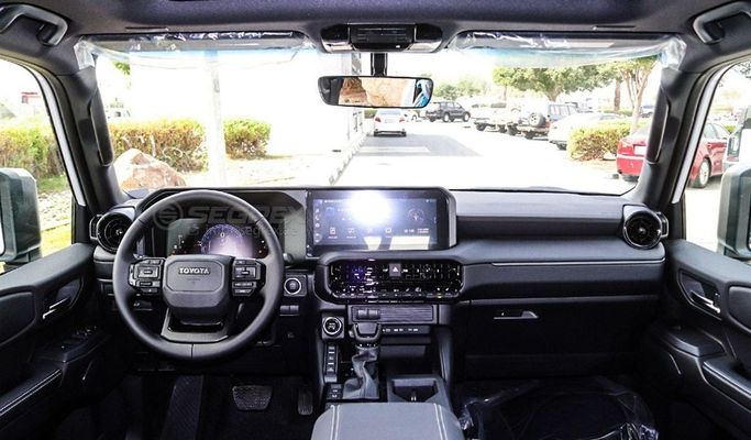 Новый Toyota Land Cruiser Prado 250 Series, 2.4 л, 2025 в Дубае от Segrex Auto Белый цвет. GCC | AUTO.AE