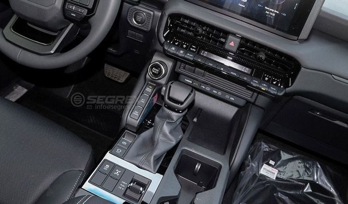 Новый Toyota Land Cruiser Prado 250 Series, 2.4 л, 2025 в Дубае от Segrex Auto Черный цвет. GCC | AUTO.AE