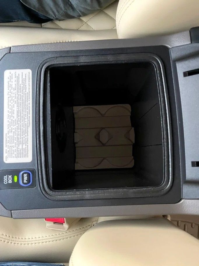 Подержанный Toyota Land Cruiser Prado 150 Series Рестайлинг 1, 4.0 л, 2014 в Дубае от Shalimar Коричневый цвет. GCC | AUTO.AE