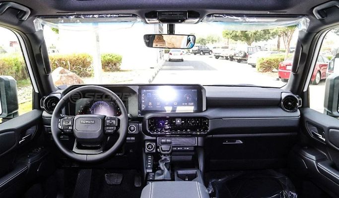 Новый Toyota Land Cruiser Prado 250 Series, 2.4 л, 2025 в Дубае от Segrex Auto Белый цвет. GCC | AUTO.AE