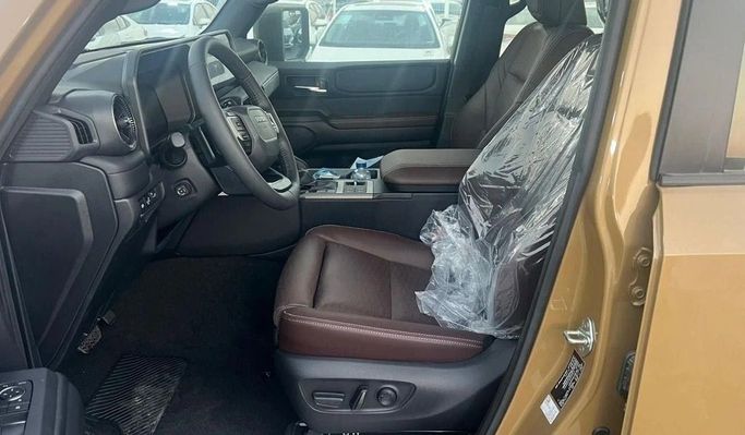 Новый Toyota Land Cruiser Prado 250 Series, 2.4 л, 2024 в Дубае от World Center Motors FZE Золотистый цвет. GCC | AUTO.AE