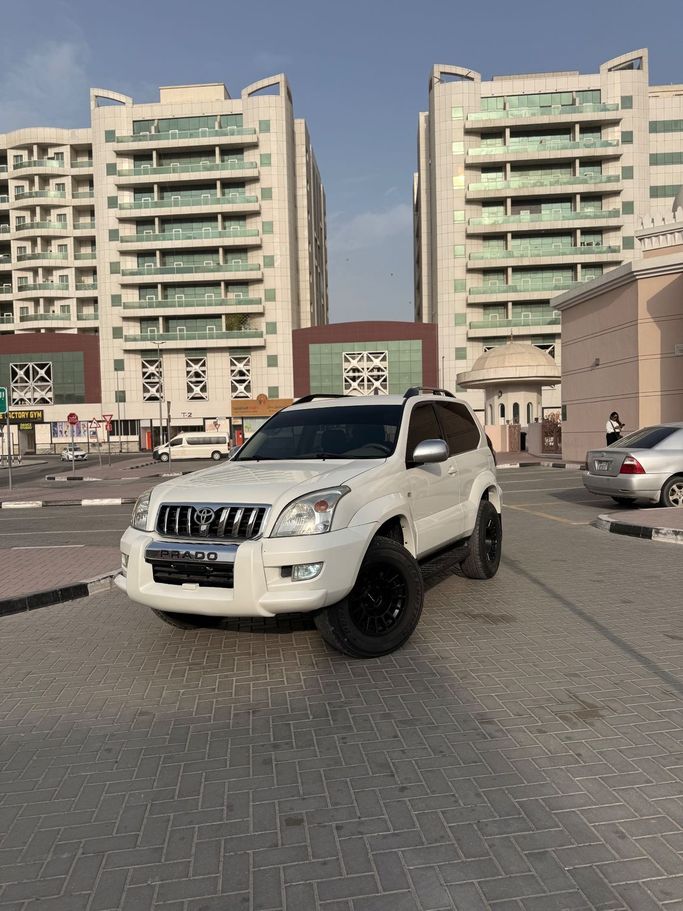 Подержанный Toyota Land Cruiser Prado 120 Series, 2.7 л, 2003 в Дубае Белый цвет. GCC | AUTO.AE
