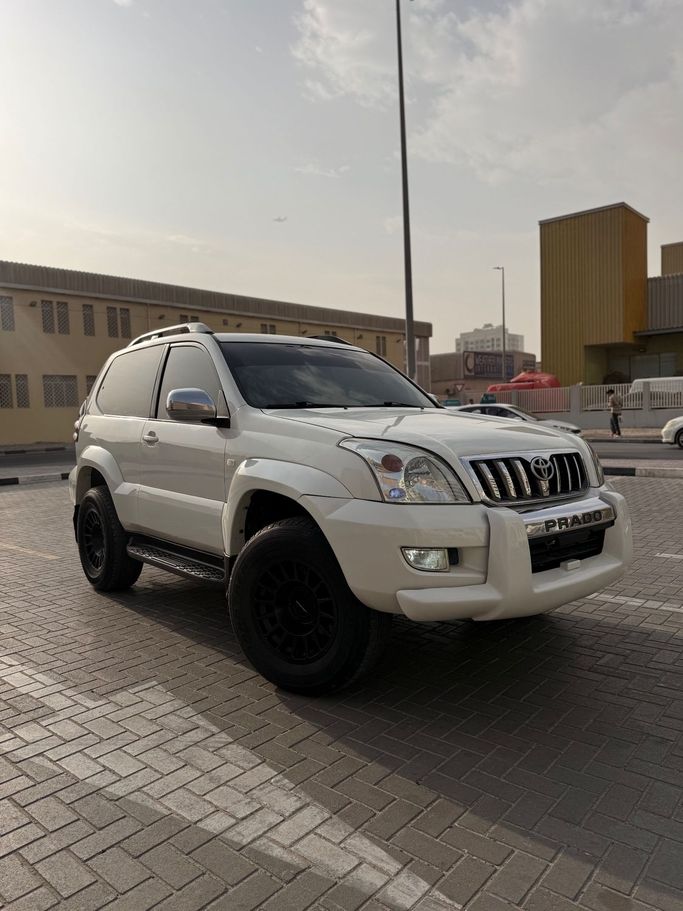 Подержанный Toyota Land Cruiser Prado 120 Series, 2.7 л, 2003 в Дубае Белый цвет. GCC | AUTO.AE