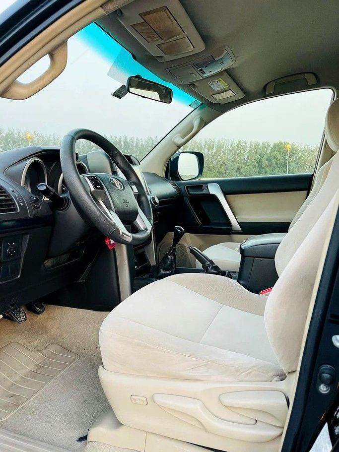 Подержанный Toyota Land Cruiser Prado 150 Series Рестайлинг 1, 3.0 л, 2013 в Дубае от Abdo Al Muthanna Used Cars Черный цвет. GCC | AUTO.AE