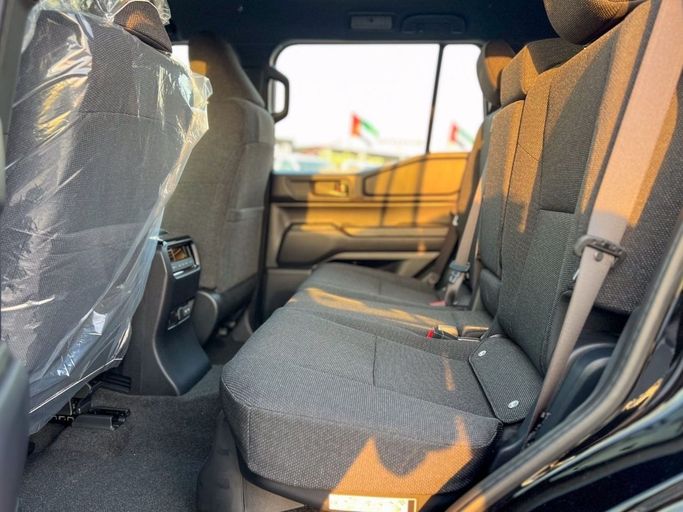 Новый Toyota Land Cruiser Prado 250 Series, 2.4 л, 2025 в Дубае от Al Rawnaq Motors  Белый цвет. GCC | AUTO.AE