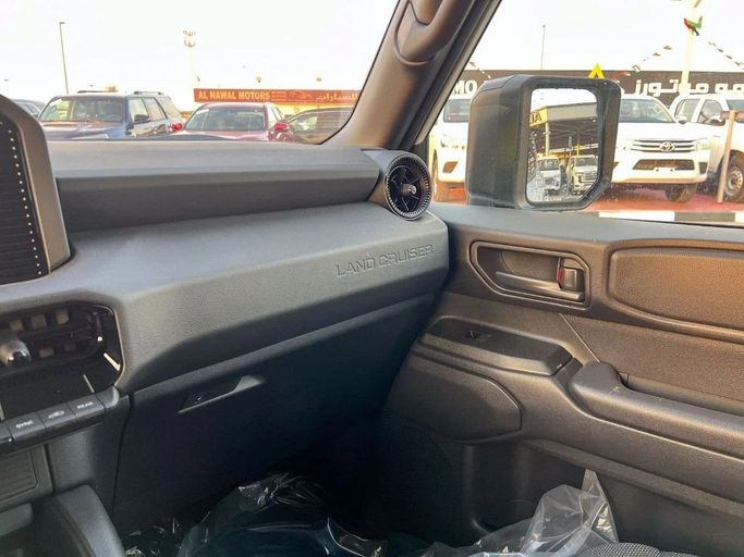 Новый Toyota Land Cruiser Prado 250 Series, 2.4 л, 2025 в Дубае от Al Rawnaq Motors  Белый цвет. GCC | AUTO.AE