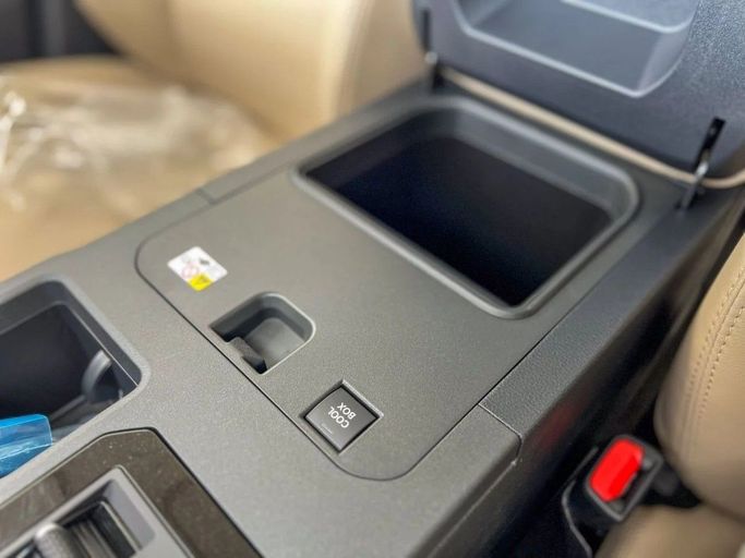 Новый Toyota Land Cruiser Prado 250 Series, 2.4 л, 2024 в Дубае от Al Rawnaq Motors  Белый цвет. GCC | AUTO.AE