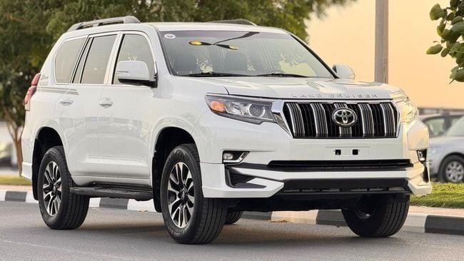 مستعملة Toyota Land Cruiser Prado 150 سلسلة 150 Series Facelift 3, 2.7 l, 2020 في في دبي من Humera automobile fze، اللون أبيض. مواصفات الخليج | AUTO.AE