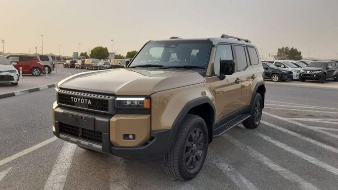 Новый Toyota Land Cruiser Prado 250 Series, 2.8 л, 2025 в Дубае от Central Motors Золотистый цвет.  | AUTO.AE