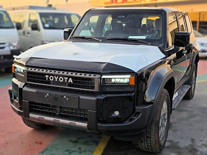 جديدة Toyota Land Cruiser Prado سلسلة 250, 2.4 l, 2025 في في دبي من Soltan Auto، اللون أسود. أخرى | AUTO.AE