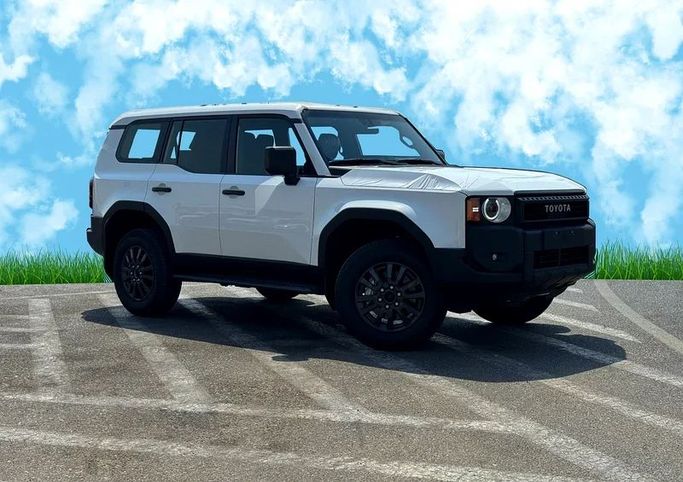 جديدة Toyota Land Cruiser Prado سلسلة 250, 2.8 l, 2024 في في دبي من AL Bouroj Motor، اللون أبيض. مواصفات الخليج | AUTO.AE