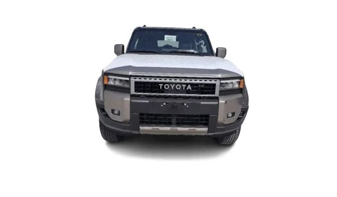 Новый Toyota Land Cruiser Prado 250 Series, 2.8 л, 2025 в Дубае от Mercury Global FZCO Золотистый цвет.  | AUTO.AE