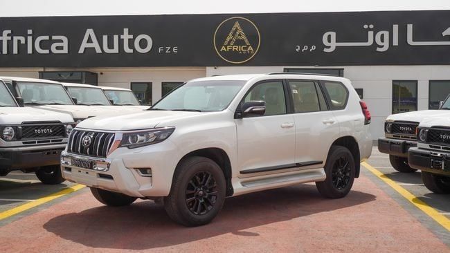 مستعملة Toyota Land Cruiser Prado 150 Series 150 Series Facelift 1, 4.0 l, 2017 في في دبي من Africa Auto FZE، اللون أبيض. مواصفات الخليج | AUTO.AE