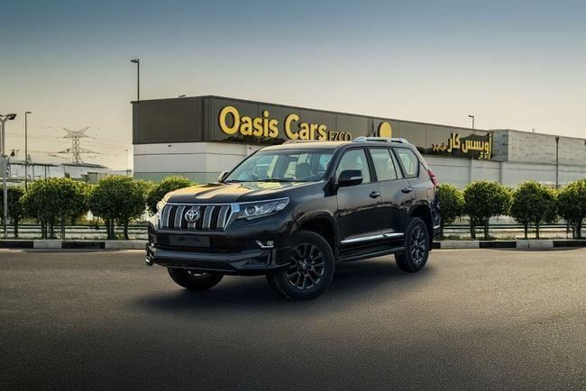 Used Toyota Land Cruiser Prado 150 Series Facelift 2, 4.0 l, 2017 in Dubai by OASIS CARS, Black color. GCC Specs | AUTO.AE