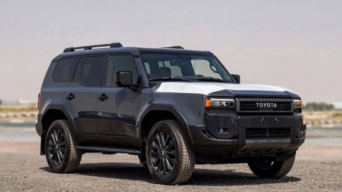 Новый Toyota Land Cruiser Prado 250 Series, 2.8 л, 2025 в Дубае от TARGET MOTORS FZE Черный цвет. GCC | AUTO.AE