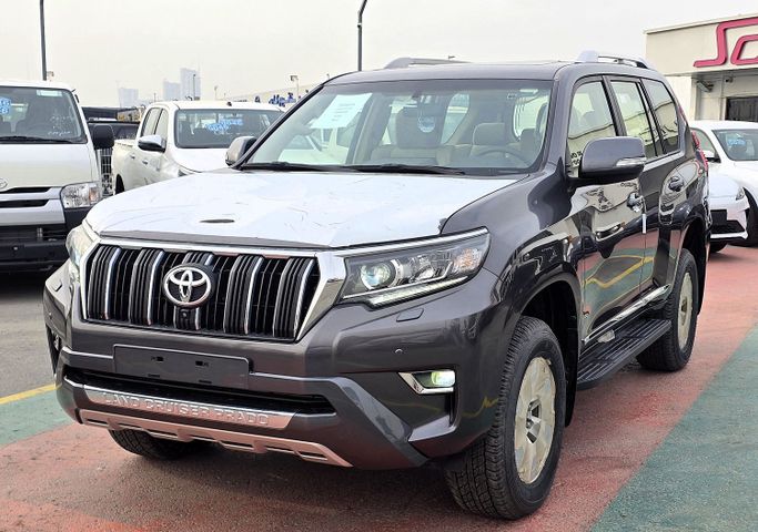 جديدة Toyota Land Cruiser Prado 150 سلسلة 150 Series Facelift 3, 4.0 l, 2023 في في دبي من Soltan Auto، اللون رمادي. مواصفات الخليج | AUTO.AE