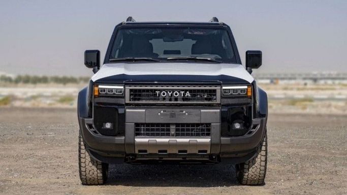 جديدة Toyota Land Cruiser Prado سلسلة 250, 2.4 l, 2025 في في دبي من TARGET MOTORS FZE، اللون أسود. أخرى | AUTO.AE