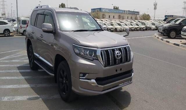 مستعملة Toyota Land Cruiser Prado 150 Series 150 Series Facelift 1, 2.8 l, 2017 في في دبي من SONDOS MOTORS FZE، اللون لون آخر. أخرى | AUTO.AE