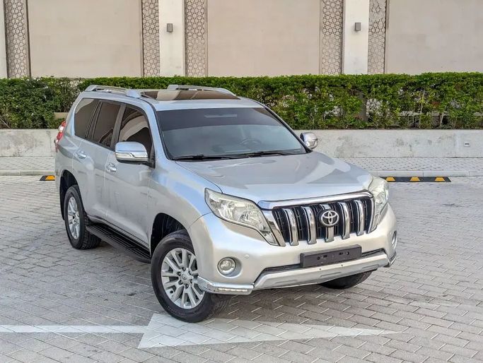 مستعملة Toyota Land Cruiser Prado 150 Series 150 Series Facelift 1, 2.7 l, 2016 في في دبي من NEW ABU TAJ MOTORS، اللون فضي. مواصفات الخليج | AUTO.AE