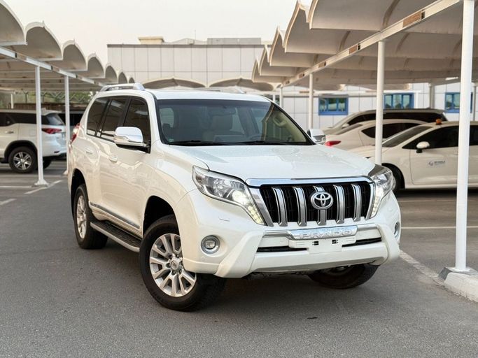 مستعملة Toyota Land Cruiser Prado 150 Series 150 Series Facelift 1, 4.0 l, 2016 في في دبي من HH MOTORS CORPORATION، اللون أبيض. مواصفات الخليج | AUTO.AE