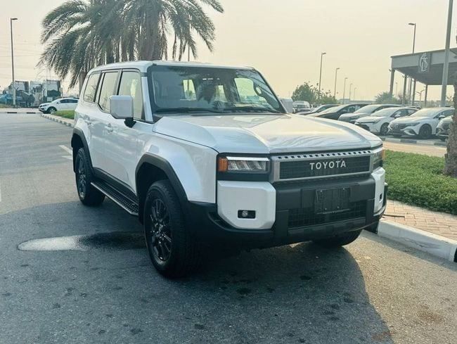 Новый Toyota Land Cruiser Prado 250 Series, 2.4 л, 2024 в Дубае от AL SHERAA AL MALAKI Белый цвет. GCC | AUTO.AE | Объявление #244949