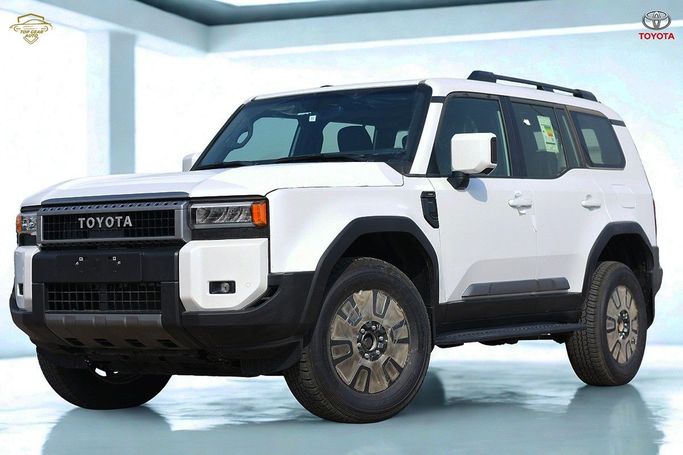 جديدة Toyota Land Cruiser Prado سلسلة 250, 2.4 l, 2025 في في دبي من NEW TOP GEAR AUTO، اللون أبيض.  | AUTO.AE | إعلان #246225