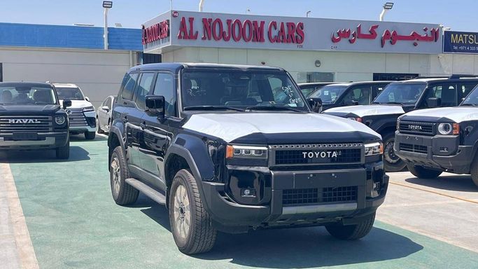 جديدة Toyota Land Cruiser Prado سلسلة 250, 2.8 l, 2026 في في دبي من AL NOJOOM CARS، اللون أسود. مواصفات الخليج | AUTO.AE | إعلان #256234