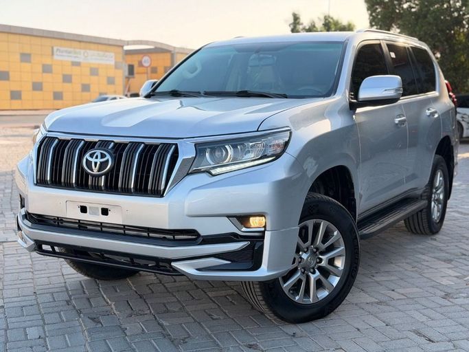 مستعملة Toyota Land Cruiser Prado 150 Series 150 Series Facelift 2, 2.7 l, 2020 في في دبي من HH MOTORS CORPORATION، اللون فضي. مواصفات الخليج | AUTO.AE | إعلان #260160