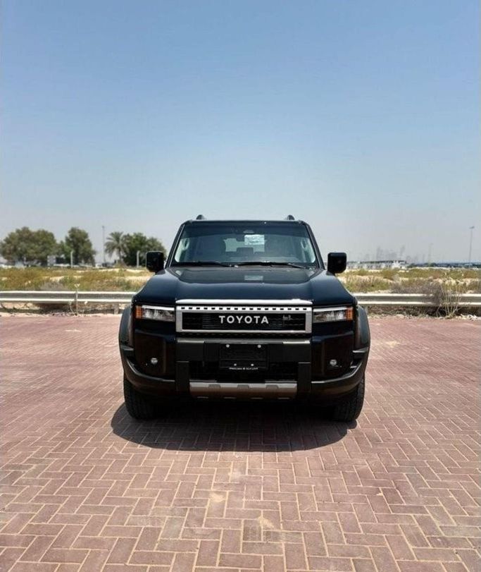 جديدة Toyota Land Cruiser Prado سلسلة 250, 2.4 l, 2024 في في دبي من Atlantis Motors FZE، اللون أسود. مواصفات الخليج | AUTO.AE | إعلان #265412