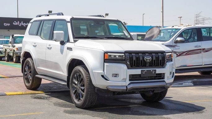 جديدة Toyota Land Cruiser Prado سلسلة 250, 2.4 l, 2025 في في دبي من Atlantis Motors FZE، اللون أبيض. مواصفات الخليج | AUTO.AE | إعلان #266288