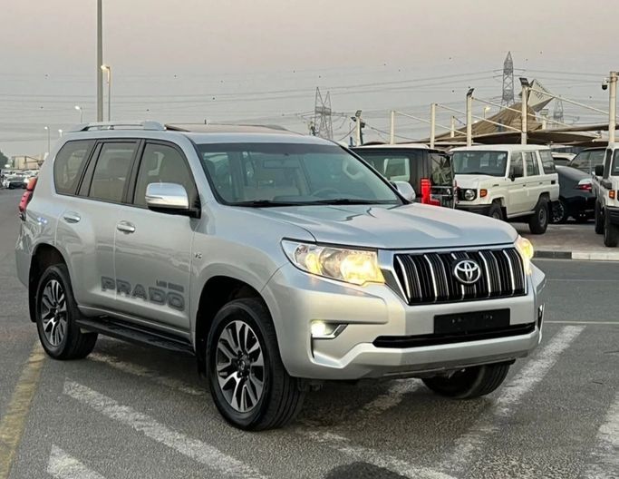 مستعملة Toyota Land Cruiser Prado 150 Series 150 Series Facelift 2, 4.0 l, 2022 في في دبي من SIKANDAR MOTORS، اللون فضي. مواصفات الخليج | AUTO.AE | إعلان #270074