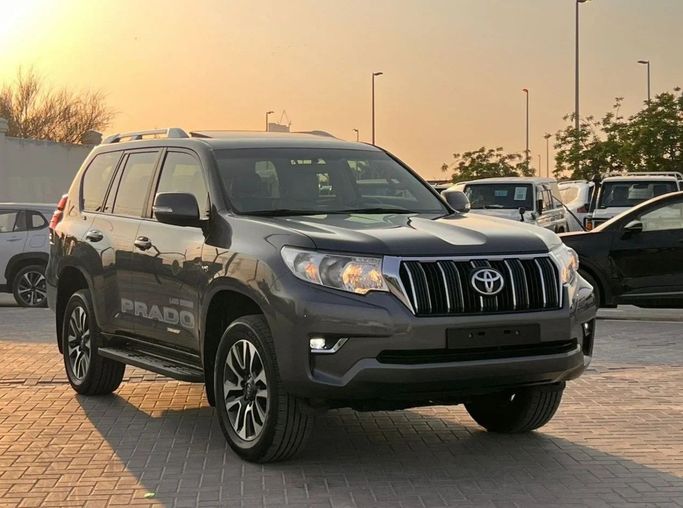 Used Toyota Land Cruiser Prado 150 Series Facelift 2, 4.0 l, 2022 in Dubai by SIKANDAR MOTORS, Grey color. GCC Specs | AUTO.AE | Listing #270195