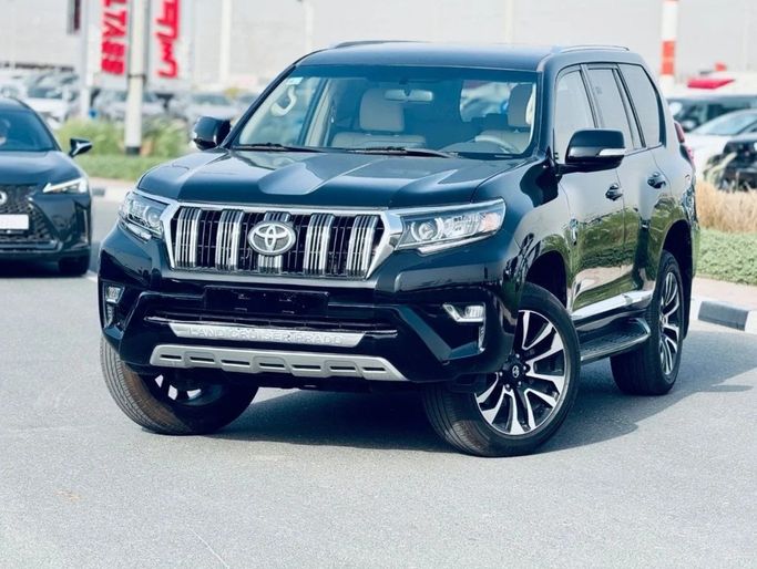 Подержанный Toyota Land Cruiser Prado 150 Series Рестайлинг 2, 2.7 л, 2021 в Дубае от Humera automobile fze Черный цвет. GCC | AUTO.AE | Объявление #271012