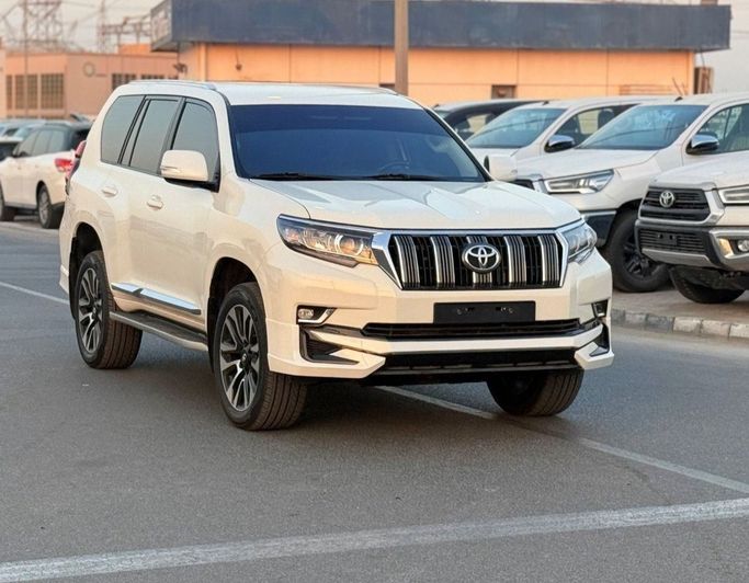 Подержанный Toyota Land Cruiser Prado 150 Series Рестайлинг 2, 2.8 л, 2019 в Дубае от Humera automobile fze Белый цвет. GCC | AUTO.AE | Объявление #271124