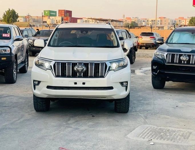 مستعملة Toyota Land Cruiser Prado 150 Series 150 Series Facelift 2, 2.8 l, 2021 في في دبي من Humera automobile fze، اللون أسود. مواصفات الخليج | AUTO.AE | إعلان #271192