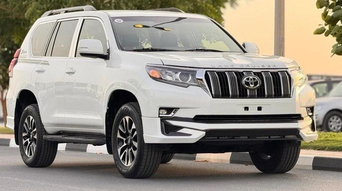 مستعملة Toyota Land Cruiser Prado 150 سلسلة 150 Series Facelift 3, 2.7 l, 2020 في في دبي من Humera automobile fze، اللون أبيض. مواصفات الخليج | AUTO.AE | إعلان #271207
