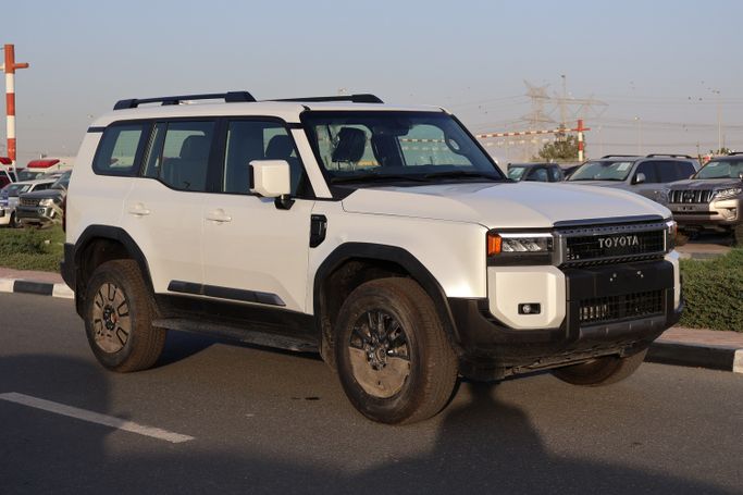 جديدة Toyota Land Cruiser Prado سلسلة 250, 2.4 l, 2026 في في دبي من Empire Motors FZCO، اللون أبيض. مواصفات الخليج | AUTO.AE | إعلان #273611