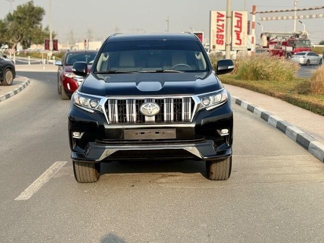 مستعملة Toyota Land Cruiser Prado 150 Series 150 Series Facelift 2, 2.7 l, 2020 في في الإمارات, دبي من WORLDLINK AUTOMOBILE FZE، اللون أسود. مواصفات الخليج | AUTO.AE | إعلان #277394