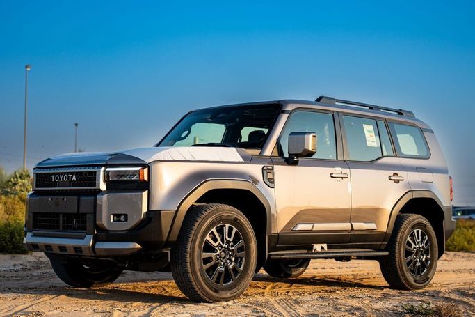 جديدة Toyota Land Cruiser Prado سلسلة 250, 2.4 l, 2025 في في الإمارات, دبي من Hussein Ghulam Motors FZCO، اللون برونزي. مواصفات الخليج | AUTO.AE | إعلان #278430
