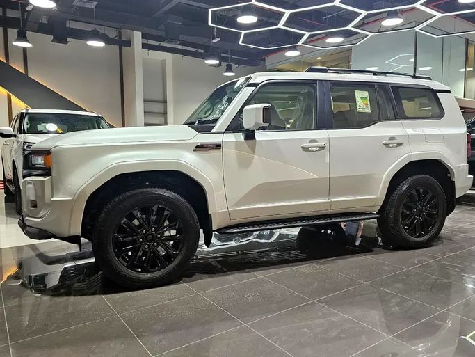 جديدة ⁦Toyota Land Cruiser Prado سلسلة 250، 2.4 l، 2026⁩ في في الإمارات, دبي من BANIYAS CARS SHOWROOM، اللون أبيض. مواصفات الخليج | AUTO.AE | إعلان #286421