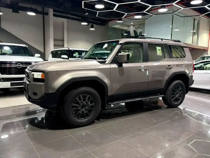 جديدة ⁦Toyota Land Cruiser Prado سلسلة 250، 2.4 l، 2026⁩ في في الإمارات, دبي من BANIYAS CARS SHOWROOM، اللون برونزي. مواصفات الخليج | AUTO.AE | إعلان #286429