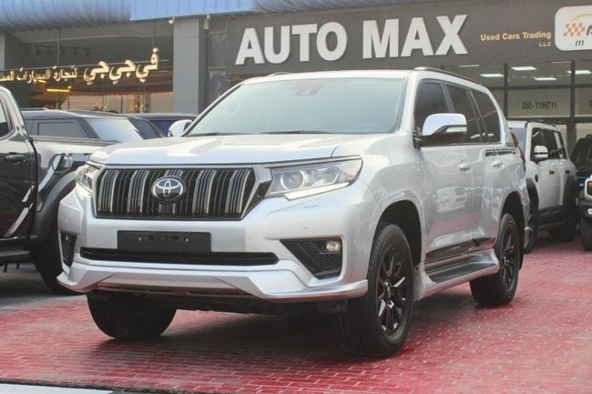 Used ⁦Toyota Land Cruiser Prado 150 Series Facelift 3, 4.0 l, 2022⁩ in UAE, Dubai by Auto Max used Car Trading LLC, Silver color. GCC Specs | AUTO.AE | Listing #287545