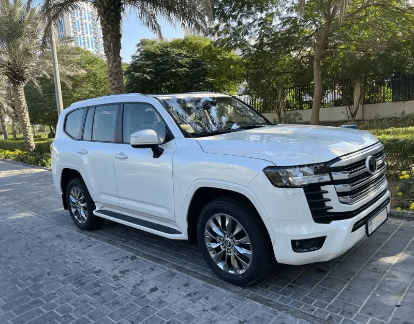 Toyota Land Cruiser 300 Series, 2024 внедорожник 5 дв. бизнес класса в Дубае от Left lane rent a car llc белый цвет | AUTO.AE | Объявление #1474